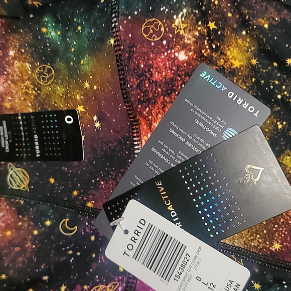 Torrid Performance Core Crop Active Legging With Side Pockets Size 0/L/12 - Picture 9 of 15